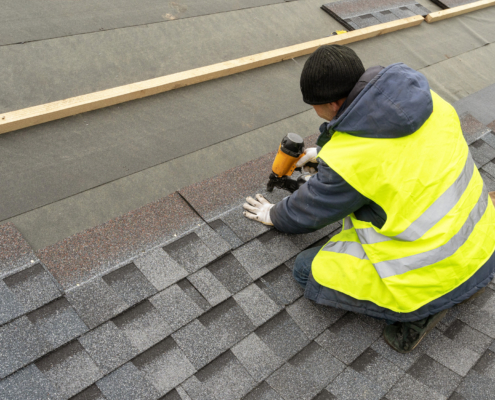 10 Benefits of Working With a Local Roofing Company